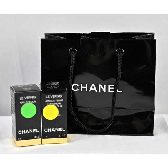 CHANEL Le Vernis Longwear Nail Colour Androgyne & Strong NEW - Picture 1 of 13